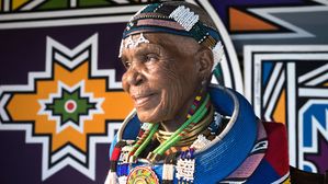 BMW Celebrates Esther Mahlangu's Artistic Legacy At Frieze London 2024 With New Mural And Exhibitions