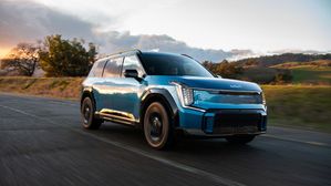 Kia EV9 GT-Line Secures Spot In 2024 Wards 10 Best Engines & Propulsion Systems