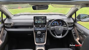 Maruti Suzuki Invicto Faces Sharp Sales Decline in August 2024 Despite Advanced Features