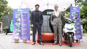 Revfin Enhances EV Reach With Take Over Of 15,000 Vehicles From SUN Mobility