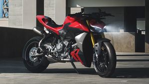 EICMA 2024: Ducati Streetfighter V2 Revealed - Streetfighter Gets Leaner & Meaner