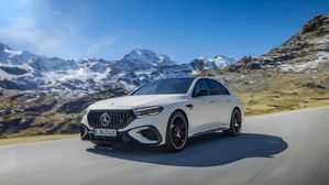 Mercedes-Benz USA Unveils Pricing And Features For The All-New AMG E 53 HYBRID Model