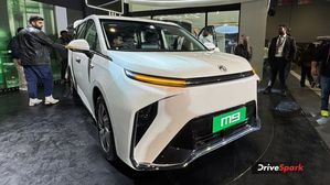 Auto Expo 2025 MG M9 Unveiled At Bharat Mobility Global Expo