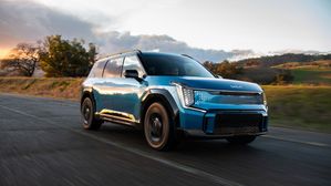 Kia EV9 Wins Edmunds Top Rated 2025 Electric SUV Award For Second Consecutive Year