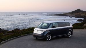 Volkswagen ID. Buzz Receives Electric Vehicle Of The Year Award For 2025 From Puros Autos