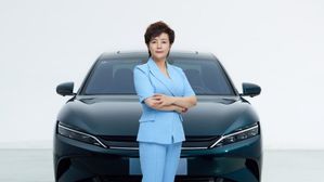 Stella Li From BYD Honoured As 2025 World Car Person Of The Year At Toronto Finals