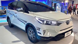Toyota 'Innova Crysta Electric' Debuts With 700Nm Of Torque! All Details Here