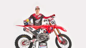 Hunter Lawrence To Undergo Shoulder Surgery Following Injury At Tampa Supercross