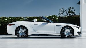 Top 3 Things About The New Mercedes-Maybach SL 680 Monogram Series