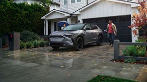 Subaru Earns Three IIHS TOP SAFETY PICK Awards For 2025 Models Including Solterra