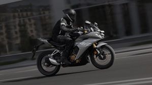 2025 Hero Karizma XMR 210 Facelift Launched In India At Rs 1.81 Lakh: Check Out Variant Details & Changes Here