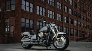 Harley-Davidson Fat Boy Gray Ghost Revealed - Terminator Returns