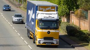 Elddis Transport Welcomes First Mercedes-Benz Actros L ProCabin To North East Fleet