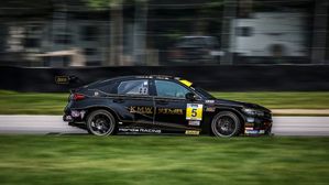 Honda's #93 MMG Civic Type R TCR Achieves Third Place Finish At Mid-Ohio Race