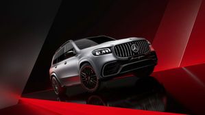 Explore The Exclusive Features Of The 2026 Mercedes-AMG GLS 63 MANUFAKTUR Arctic Silver Edition