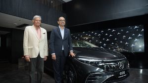 Mercedes-Benz EQS 580 Celebration Edition Launched -  Priced At ₹1.30 Crore