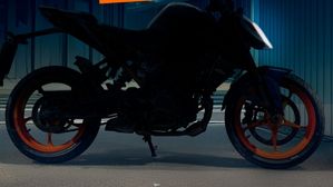 KTM 160 Duke Teased Ahead Of Imminent Launch - The New Orange Maniac For The Masses?