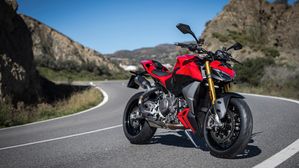 Ducati Streetfighter V2 Launched At ₹17.50 Lakh