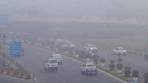 Dense Fog Causes Deadly Pile-Up on Agra-Lucknow Expressway