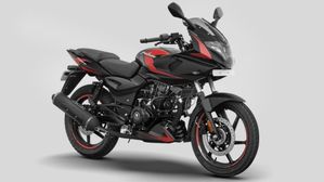 Bajaj Pulsar 220F Launched At ₹1,28,490 - Four Colourways, New Graphics