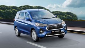 Toyota Rumion Now Cheaper By ₹95,000 — New Base E Variant Launched