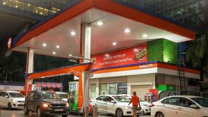 Fuel Price Surge! Premium Petrol Hits ₹160/L In India – Here’s Why