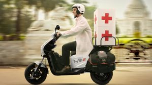 Top 5 Electric Mopeds In India That Are Better Than Scooters For Deliveries