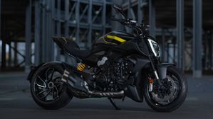 Ducati Diavel V4 Black Roadster Launched At Rs 29.98 Lakh