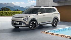 Kia Carens Crosses 3 Lakh Sales In India, Family MPV Continues Winning Buyers