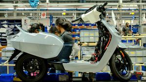 Ather EL Platform Scooter Teased Ahead Of August 29 Launch
