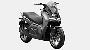 VinFast Rasad Electric Maxi-Scooter Design Patented In India