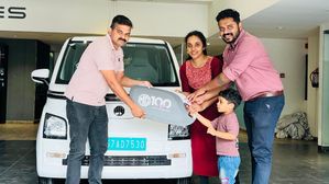 ₹4.99 ലക്ഷത്തിന്റെ ഇത്തിരിക്കുഞ്ഞൻ വില്‍പ്പനയിൽ പുലി! 294% വളർച്ചയുമായി എംജി കോമെറ്റ് ഇവി, എതിരാളികൾ ഞെട്ടലിൽ