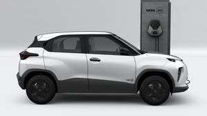 വിഷുവിന് ഇലക്‌ട്രിക് കാർ വാങ്ങാം, ടിയാഗോ ഇവി മുതൽ കർവ് ഇവി വരെ വമ്പൻ ലാഭത്തിൽ വാങ്ങാൻ അവസരം