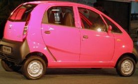 നാനോ ടാക്സിക്കെതിരെ ശ്രീലങ്കന്‍ ഓട്ടോകള്‍