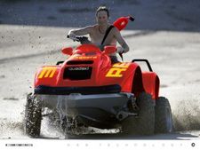 കടലിലേക്കിനി കാറില്‍ പോകാം!