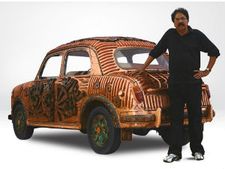 യൂസഫ് അറയ്ക്കലിന്‍റെ കാര്‍ ശില്‍പം