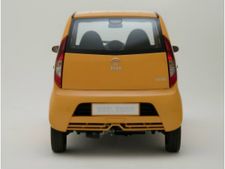 പറഞ്ഞതൊന്നും നാനോയിലില്ല, ടാറ്റ പിഴയൊടുക്കണം