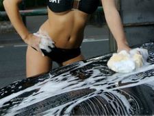 കാര്‍ ഷാമ്പൂവും എന്‍ജിന്‍ ഫ്ലഷും