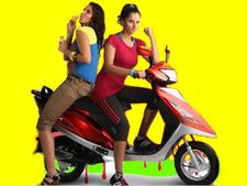 പുതിയ സെക്സി സ്കൂട്ടി സ്ട്രീക്