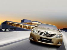 ടൊയോട്ട പിന്‍വിളി വിളിക്കുന്നു