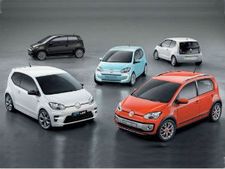 ലോഞ്ചുകള്‍ ചവുട്ടിപ്പിടിക്കുന്നു