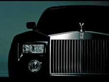 റോള്‍സ് റോയ്സ് ഫാന്‍റത്തില്‍ വ്യാളി