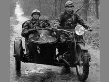 ബുള്ളറ്റ്- കരുത്തിന്‍റെ തമ്പുരാന്‍