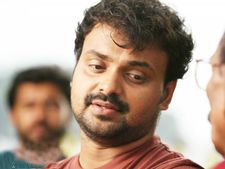 ചാക്കോച്ചന്‍റെ എക്സ്ട്രാഓര്‍ഡിനറി കാര്‍