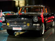 ചൈനീസ് 'ചെങ്കൊടി കാറുകള്‍' തിരിച്ചുവരുന്നു!