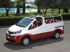 നിസ്സാന്‍ ഇവാലിയയുടെ ടൂര്‍ പതിപ്പ്