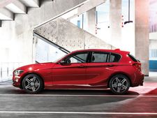 ആദ്യ വണ്‍ സീരീസ് ബുക്കിംഗുകള്‍ക്ക് ഓഫര്‍