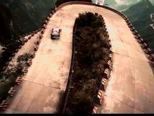 ചുരപ്പാതയിലെ കിടിലന്‍ ഡ്രിഫ്റ്റിംഗ്