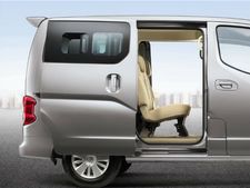 2013 നിസ്സാന്‍ ഇവാലിയയില്‍ എന്തെല്ലാം?