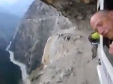 ഒരു കൊക്കയും കുറെ പ്രാന്തന്മാരും...